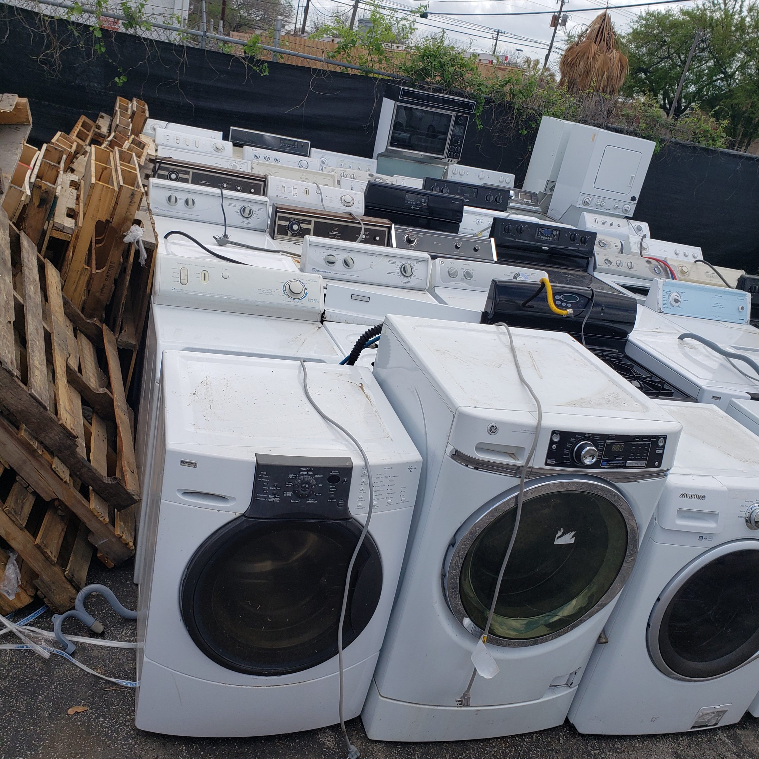 example photos of Haul Away Appliances – Perfect Inventory Supply for Used appliance stores