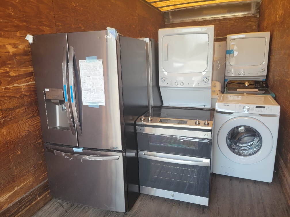 30 units of Major Appliances - MSRP $37,833 - Scratch & Dent (Lot #  102-TK765301) - Restock Canada