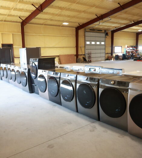 #890 Liquidation Half Truckload of 28 Scratch & Dent Kitchen and Laundry Appliances Texas