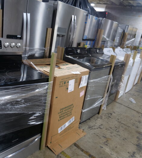 #903 Liquidation Half Truckload of 25 Customer Return Kitchen and Laundry Appliances South Carolina