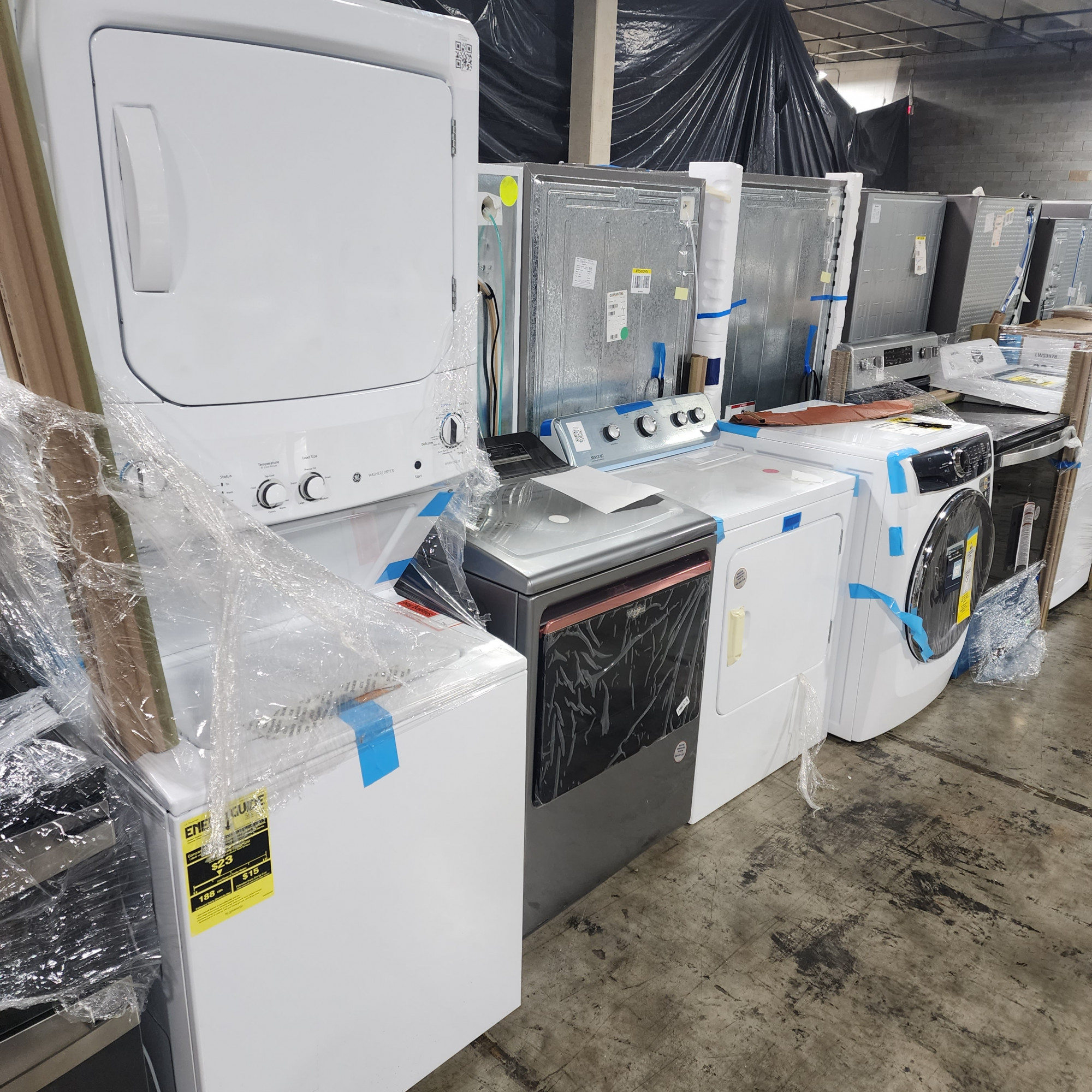 1176 Liquidation Half Truckload of 25 Scratch and Dent Appliances in